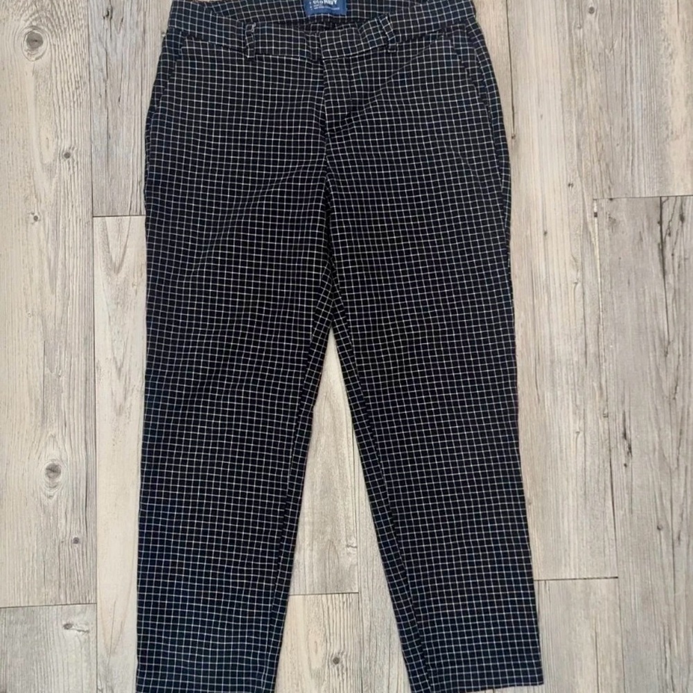 Old Navy Harper Pixie Mid-Rise Plaid Cropped Pants – Size 14